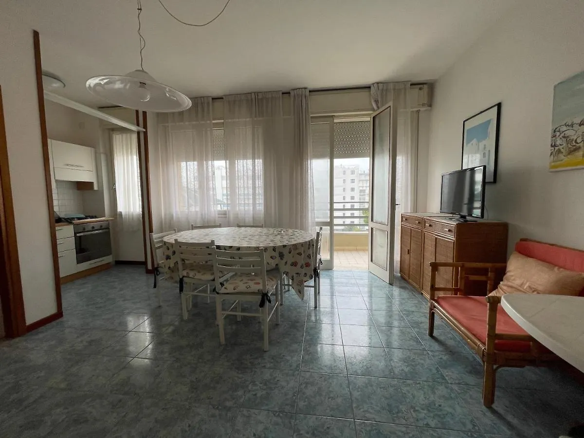 Condominio Cansiglio- Walterigato Apartments- Solo Per Famiglie Лидо-ди-Езоло