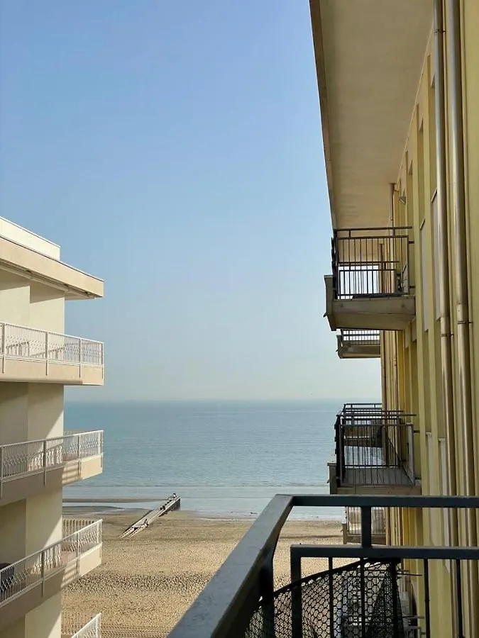 Condominio Cansiglio- Walterigato Apartments- Solo Per Famiglie Лидо-ди-Езоло 0*,  Италия
