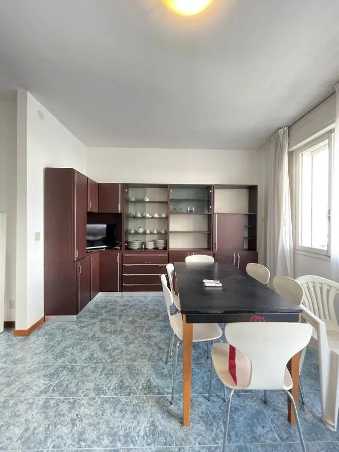 Condominio Cansiglio- Walterigato Apartments- Solo Per Famiglie Лидо-ди-Езоло